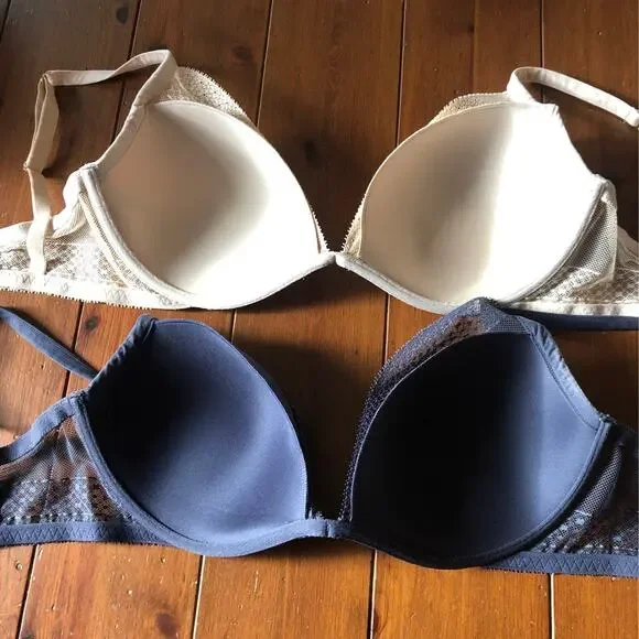 Victoria's Secret incredible plunge bra bundle of two in black & nude both 34DDD